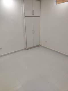 LUXURY THREE BED UNFURNISHED FLAT FOR RENT IN E 11 4