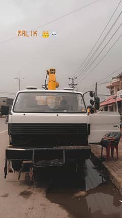 Mazda Crane  3 Ton Crane for sales