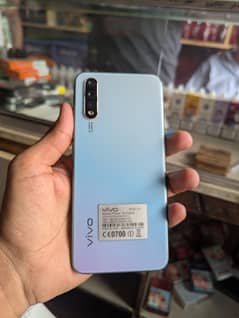 vivo s1