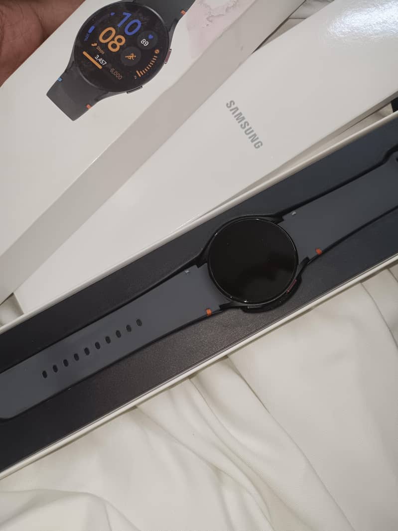 Galaxy Watch FE Only Box Open. 10/10 condition 1
