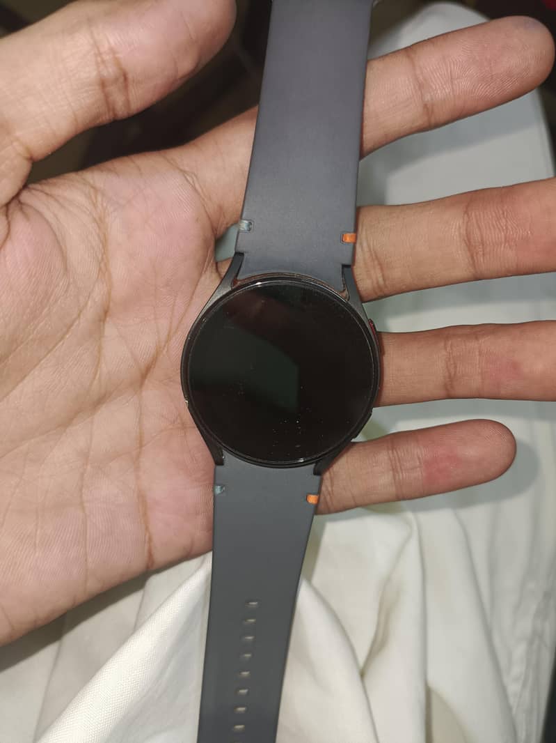 Galaxy Watch FE Only Box Open. 10/10 condition 3