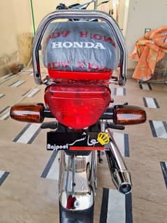 Honda CD 70 2025