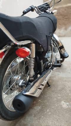CG125