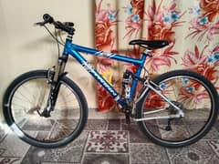 Schwinn Rocket 88 (4) Full Suspension Mountain Bicycle (2001) Model.