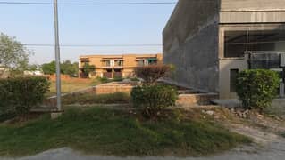 5 Marla Possession Plot For Sale On Main Boulevard Rs 45,00,000/-