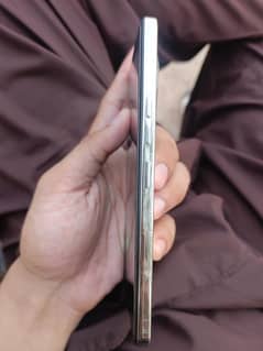 TECNO CAMON 30 LOEWE