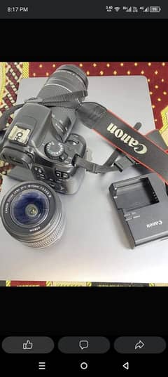 DSLR_CAMERA