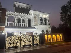 10 Marla like new House in Johar Block Bahria Town Lahore