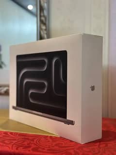 MacBook m3 pro box pack