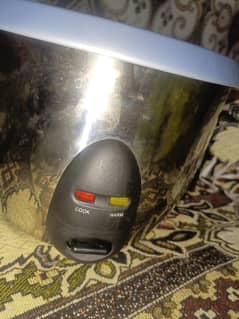 electric rice cooker