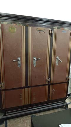 6 door wardrobe
