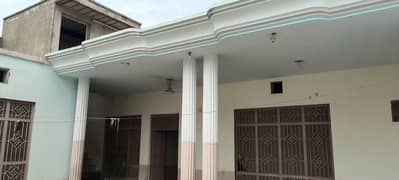Behtrine condition house in Eid gah muhallah nzd Eid gah choke