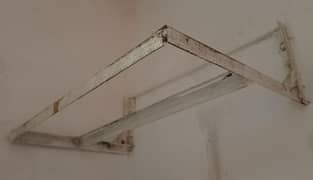 2 iron Stand Condition neat clean