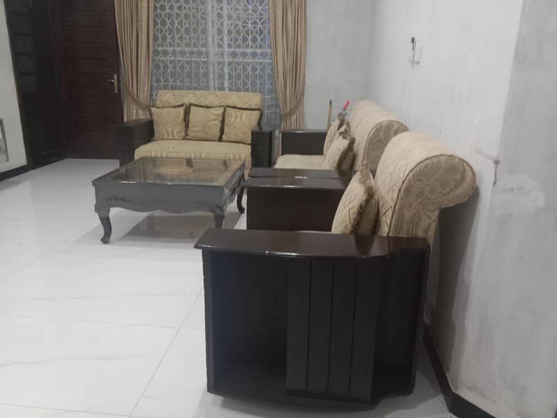 6 seater sofa set with one square shape table 5