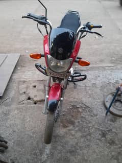 full ok bike ha koi kaam nahi hona back tire brand new ha