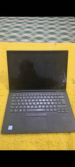 Lenovo X1 yoga 2 in 1 i-5 8th Gen like new