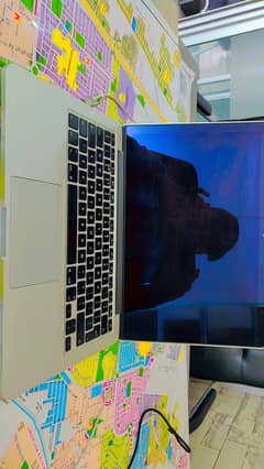 Macbook