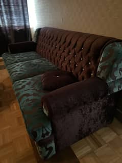 5 seater sofa set in good and soft quality stitching