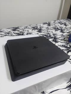10/10 PS4 Slim with 2 Original Controllers
