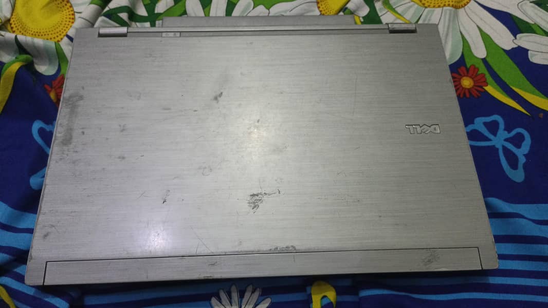 Dell latitude E6510 0
