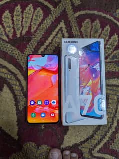 Samsung A70