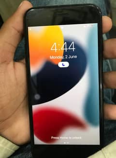 Iphone 7 Lush Condition 10/9 . Everything is ok. Non Pta. .