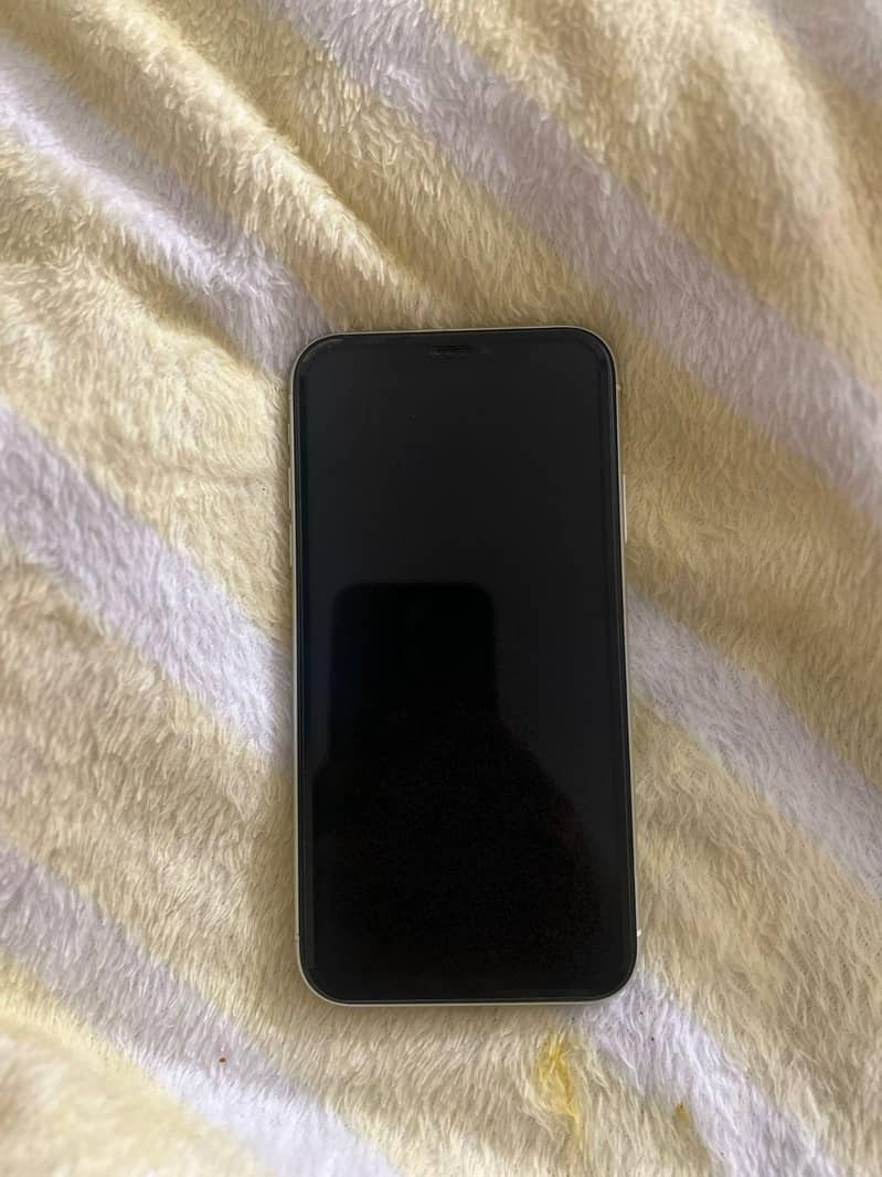 Iphone XR PTA Approved 100% Original with Box 2