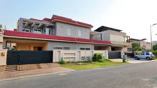 Brand New 10 Bedroom Full Basement House