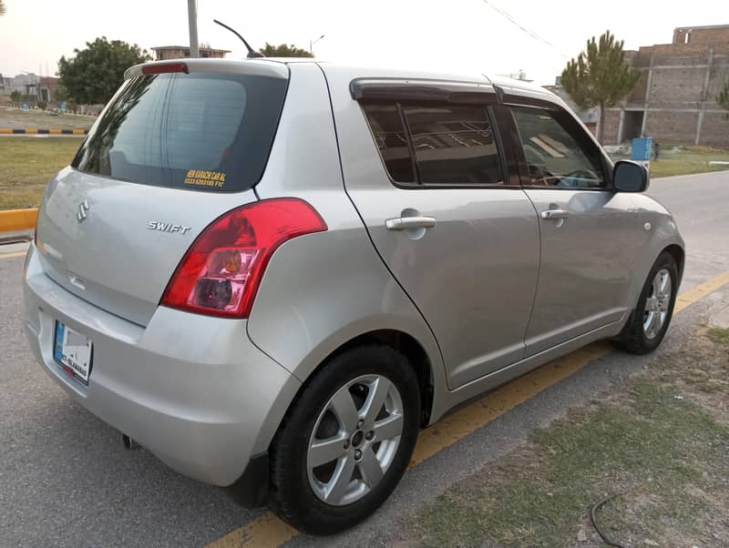 Suzuki Swift dlx Automatic Navigation 2015 4
