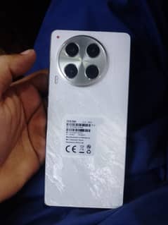 Tecno Camon 30