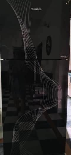 Kenwood fridge full size glasass metrical