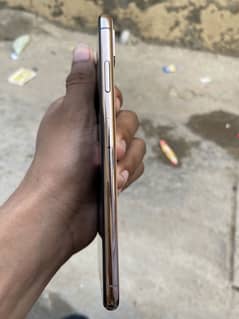 IPhone XS Max 256gb Golden colour 10by 10 condition