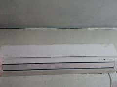 1.5 Ton LG Split AC