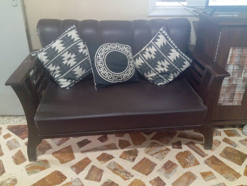Sofa Set with table and trolley 1