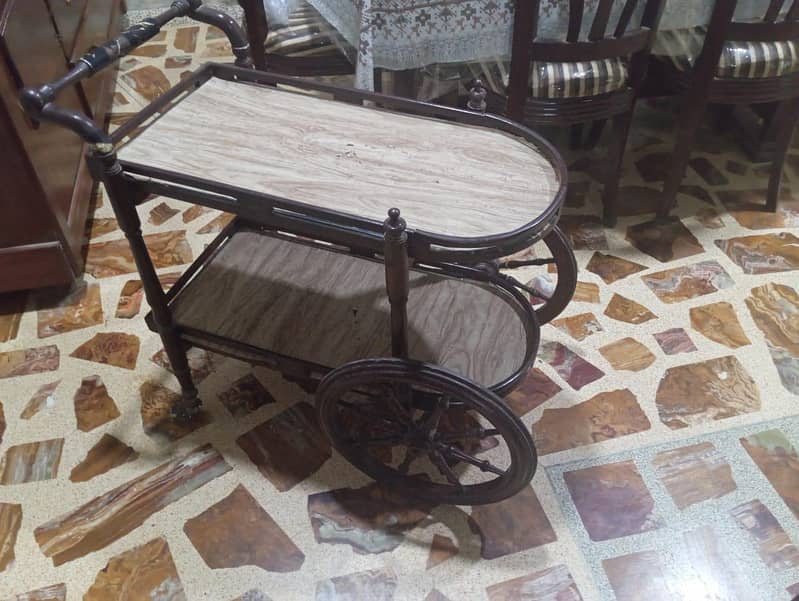 Sofa Set with table and trolley 5