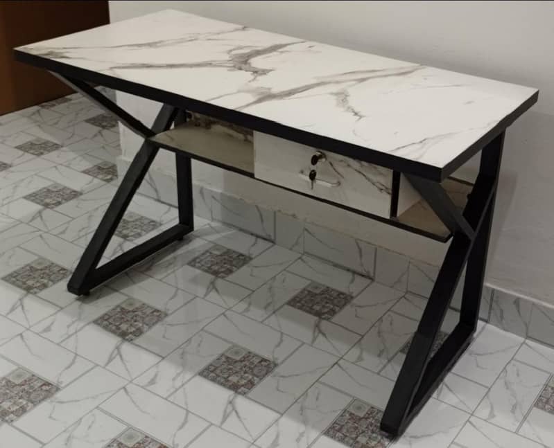 New Stylish Computer Table 0