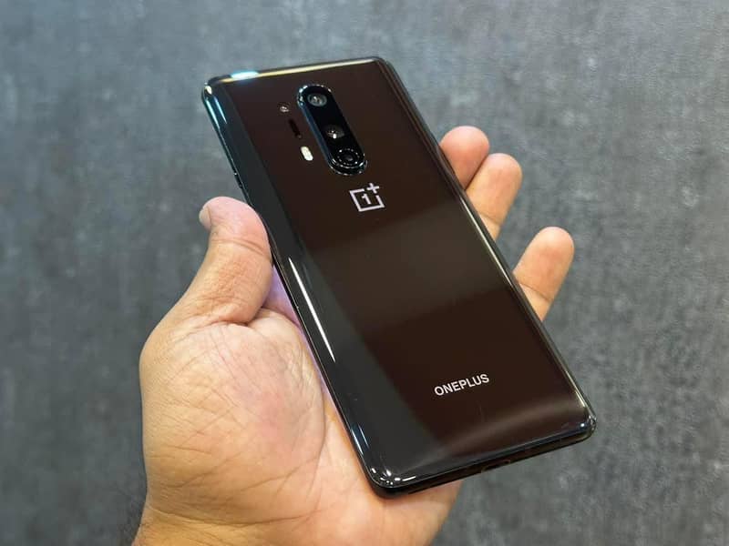 one plus 8 pro dual sim 12 gb ram 256 memory 120 fps in Display fingr 0