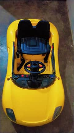 A beautiful baby car that can be used 3 to 8 years children