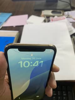 I phone XS