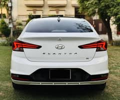 Elantra