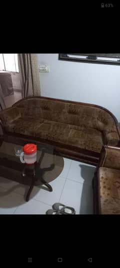 7 seaters sofa set with center table