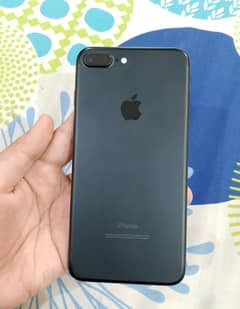Brand new condition ma hai 128 gb iPhone 7plus