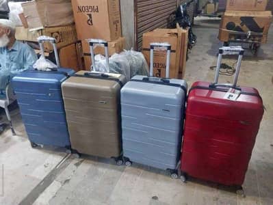 Traveling suit Case free delivery allover Pakistan