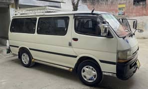 1993 model 2001 Quota 2rz CNG+Petrol exchange with Toyota Hiroof.