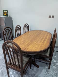 Dining Table with 6 dining chairs