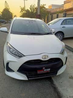 Toyota Yaris 2020 1500cc hybrid urgent sale