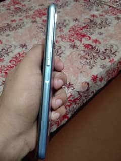 vivo y20s urgent sale 4/128 my box sath ha 03263828754 lush condition