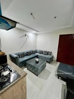 L-Shape sofa 6 seater.