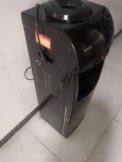 orient Despenser  all ok condition 10 by 9