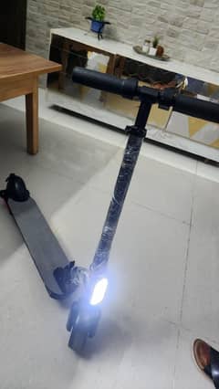 Electric scooty